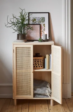 Armoire en bois