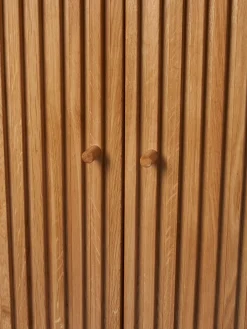 Armoire en bois