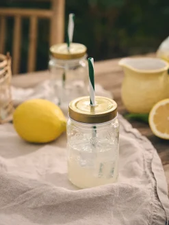 Bocal en verre avec paille