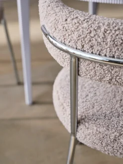 Chaise de salle à manger Teddy avec structure aspect chromé