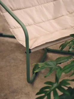 Chaise longue