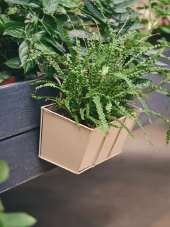 Jardinière de balcon avec crochets