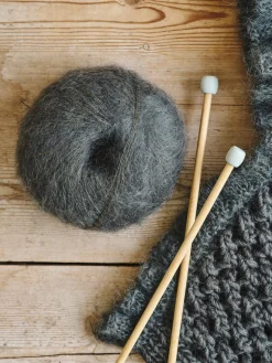 Pelote de laine mélange mohair et nylon