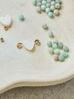 Perles en pierre