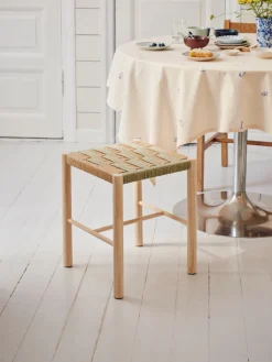 Tabouret avec assise tressée