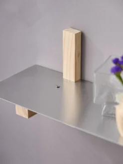 Étagère murale en pin et acier